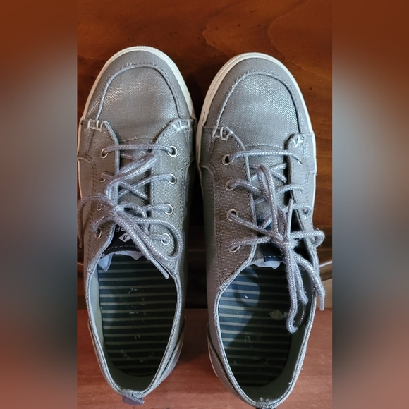Sperry Tie Shoes - Picture 8 of 11